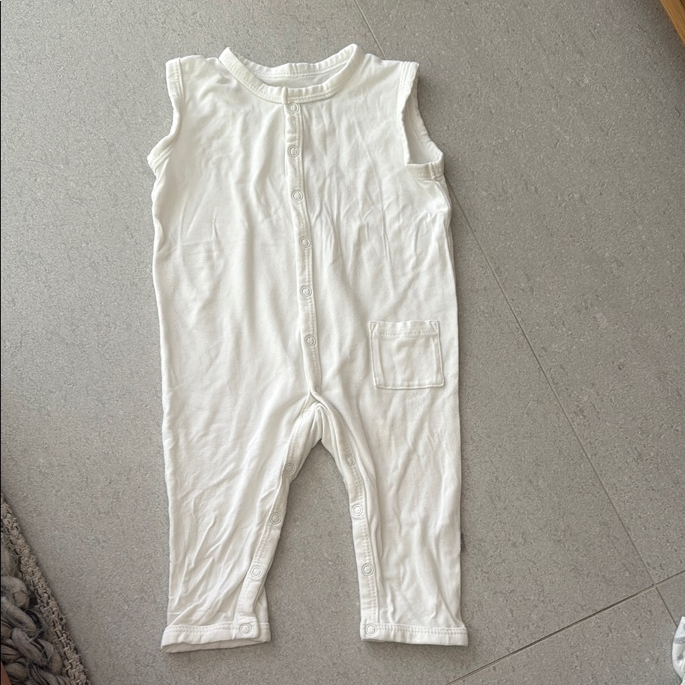Kyte BABY White Snap Romper